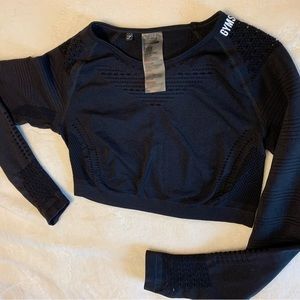 Gymshark Energy Womens Long Sleeve Seamless Crop Top Perforated